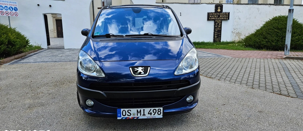 Peugeot 1007 cena 10900 przebieg: 152600, rok produkcji 2006 z Sławno małe 301